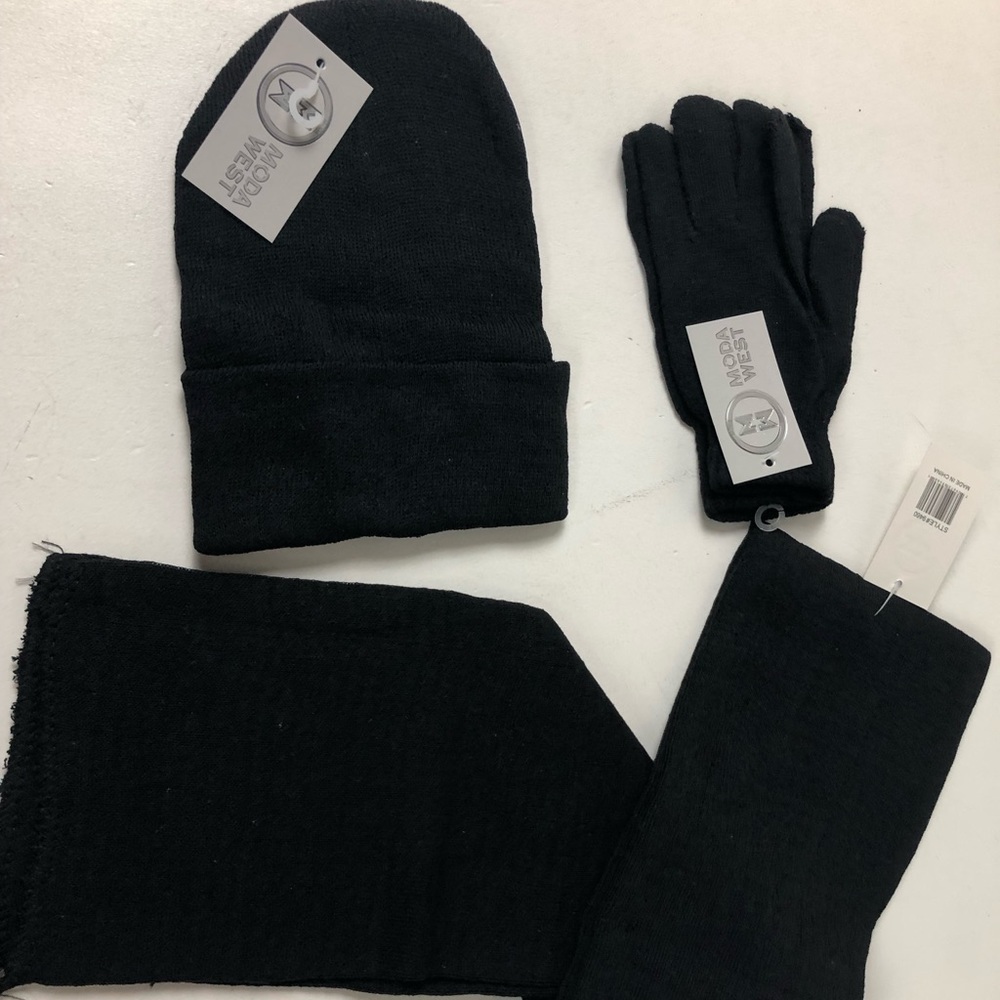 Knit Scarf Hat and Gloves Set Moda West Flexible Stretch NWT
